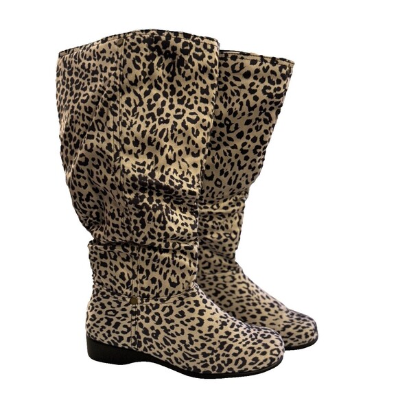 NEW Adina Women's Snow Leopard Tall Boots Sz 9 Wide Calf Animal Print Wild Fun - Picture 2 of 10